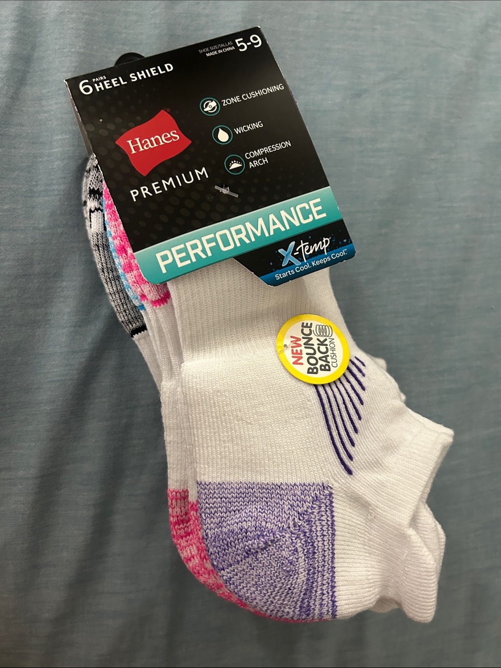 Hanes White Athletic Ankle Socks NWT, 6 Performance Pack, size 5-9